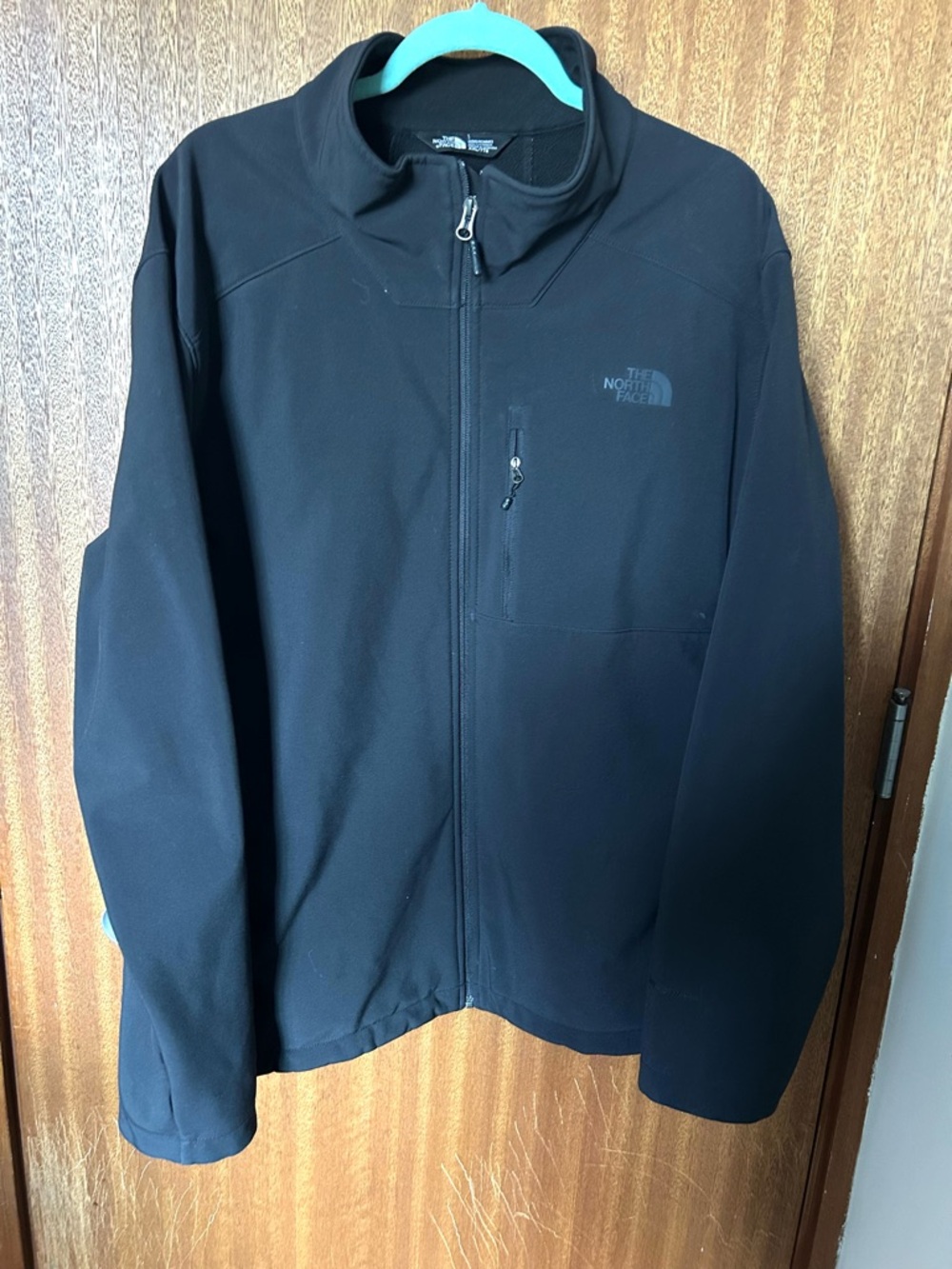 The North Face Black Men's Lightweight Softshell Jacket